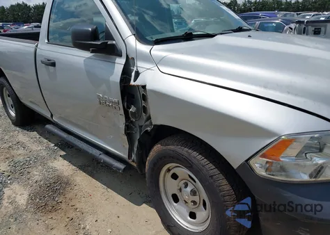 2018 Ram 1500 Tradesman 4X2 8' Box из США, поврежденный, VIN 3C6JR6DG8JG129127